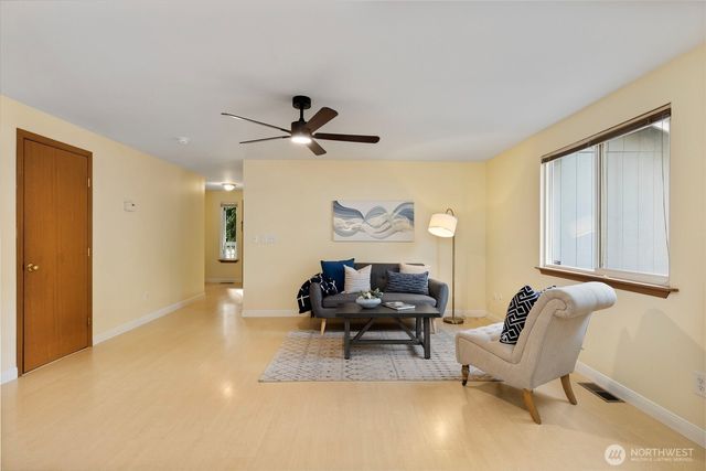 7548 Carnival Place NW, Bremerton, WA 98311