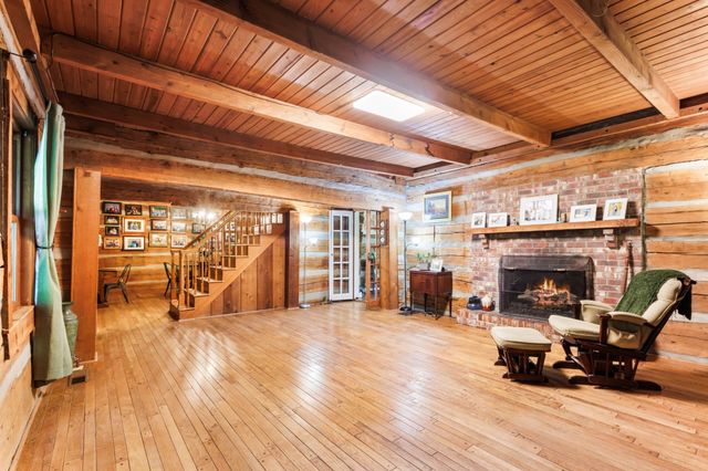 460 Seven Springs Rd, Clarksville, TN 37043