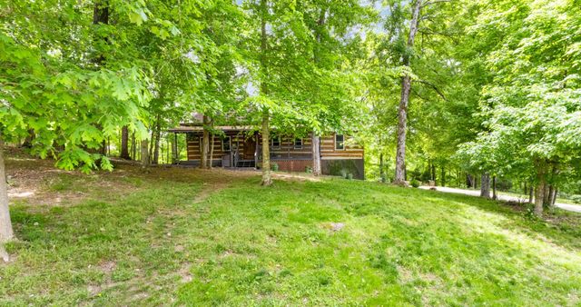 460 Seven Springs Rd, Clarksville, TN 37043