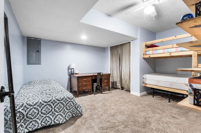 460 Seven Springs Rd, Clarksville, TN 37043