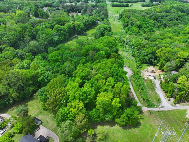 460 Seven Springs Rd, Clarksville, TN 37043