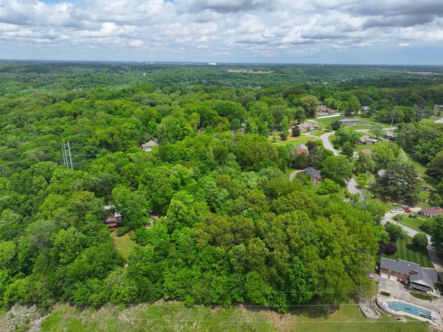 460 Seven Springs Rd, Clarksville, TN 37043