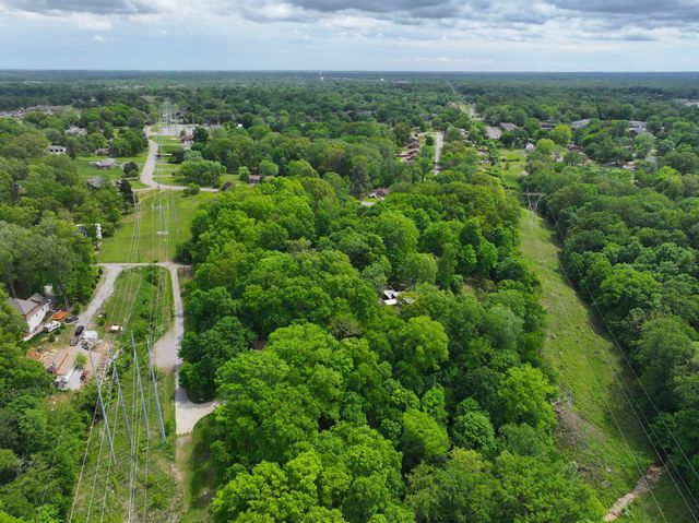 460 Seven Springs Rd, Clarksville, TN 37043