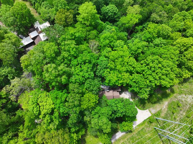 460 Seven Springs Rd, Clarksville, TN 37043