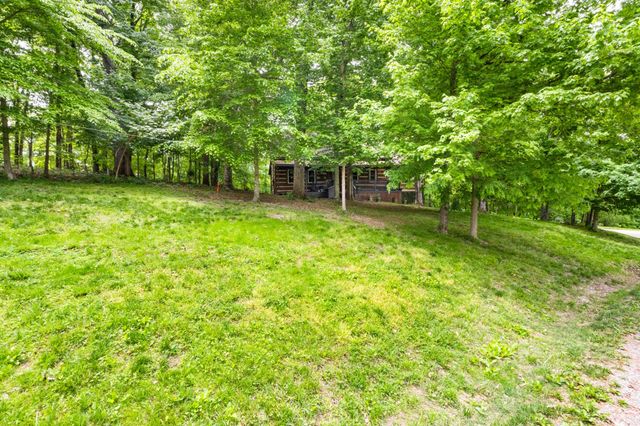 460 Seven Springs Rd, Clarksville, TN 37043