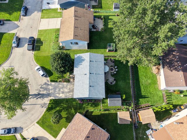 17 Joslyn Drive, Elgin, IL 60120