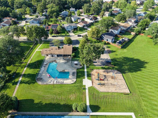 17 Joslyn Drive, Elgin, IL 60120