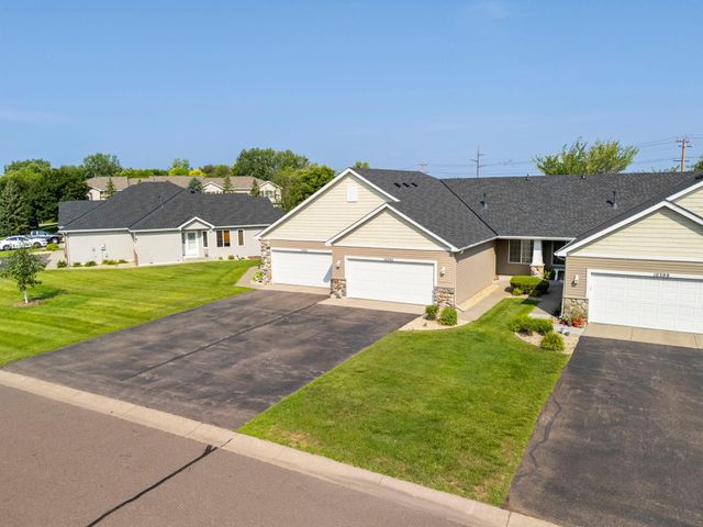 10390 64th Street NE, Albertville, MN 55301