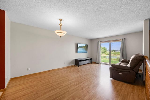 10390 64th Street NE, Albertville, MN 55301