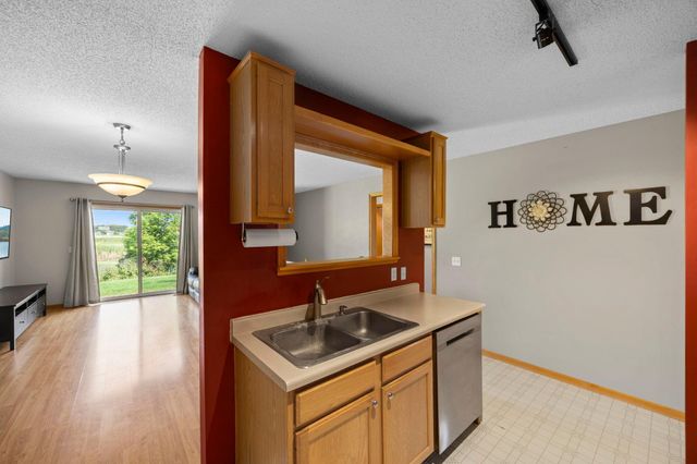 10390 64th Street NE, Albertville, MN 55301