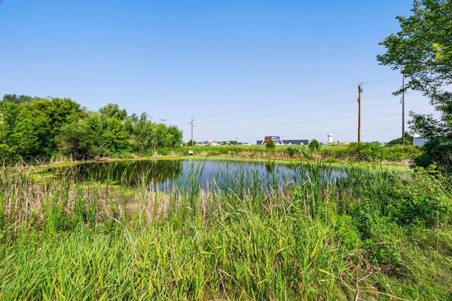 10390 64th Street NE, Albertville, MN 55301