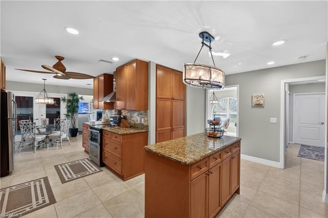 1476 Argyle DR, Fort Myers, FL 33919