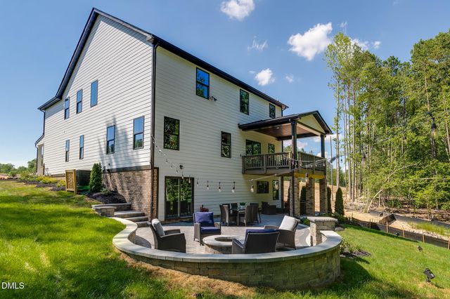 929 Walker Ridge Way, Willow Springs, NC 27592