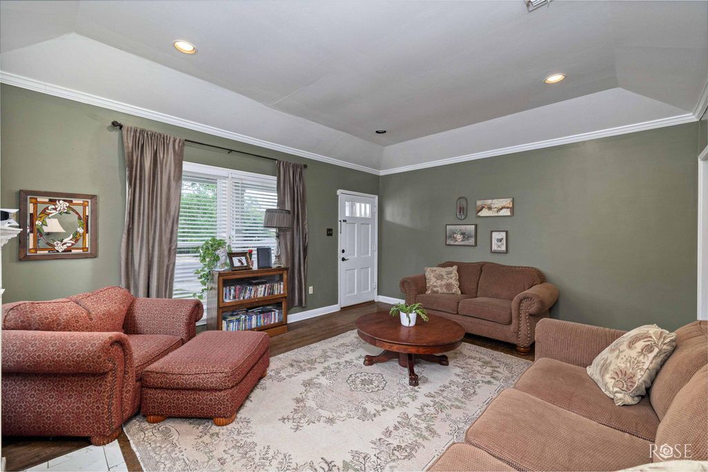 Image 10 of property listing at 315 N Jackson Street, San Angelo, TX 76901