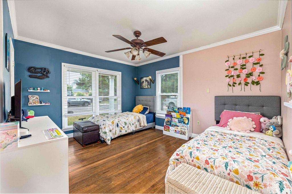 Image 17 of property listing at 315 N Jackson Street, San Angelo, TX 76901