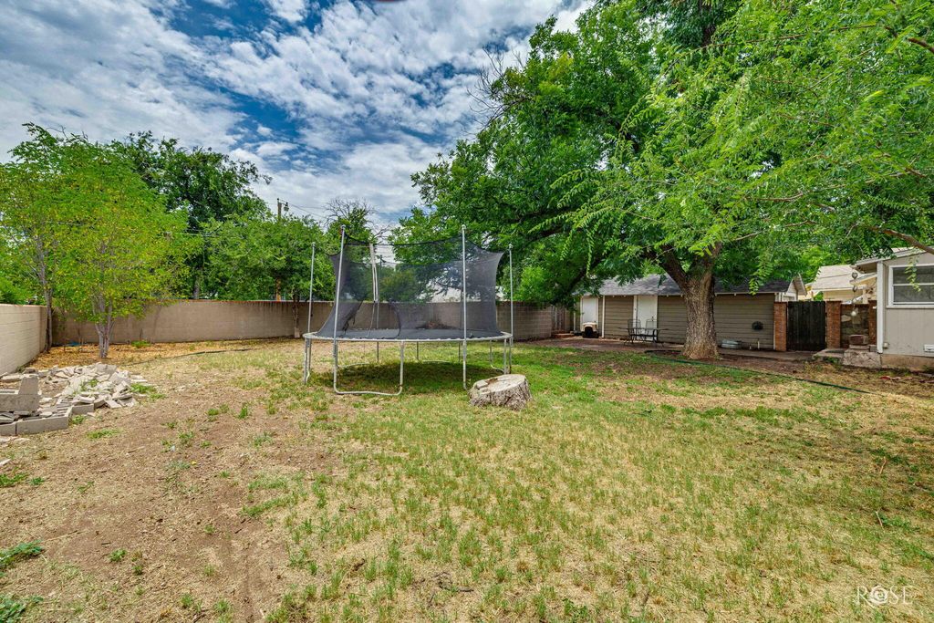Image 24 of property listing at 315 N Jackson Street, San Angelo, TX 76901