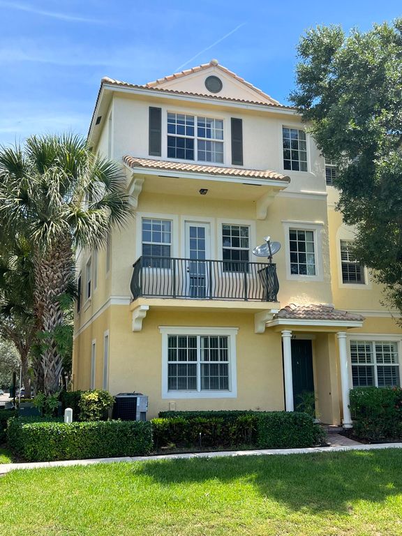 1844 NW 9th Street, Boca Raton, FL 33486