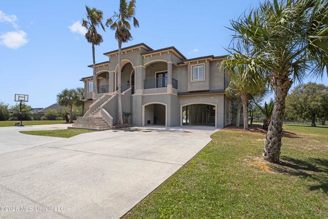 6605 Haystack Street, Biloxi, MS 39532