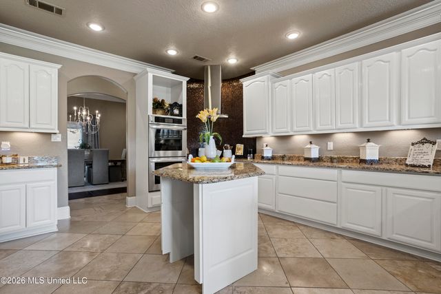 6605 Haystack Street, Biloxi, MS 39532