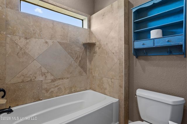 6605 Haystack Street, Biloxi, MS 39532