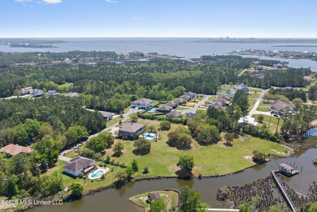 6605 Haystack Street, Biloxi, MS 39532