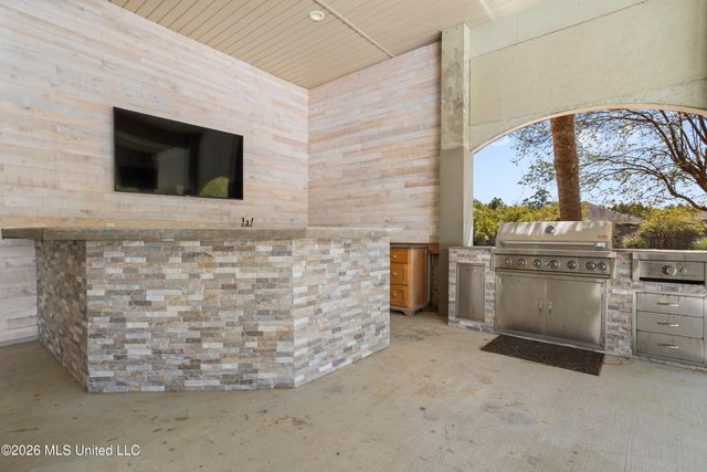 6605 Haystack Street, Biloxi, MS 39532