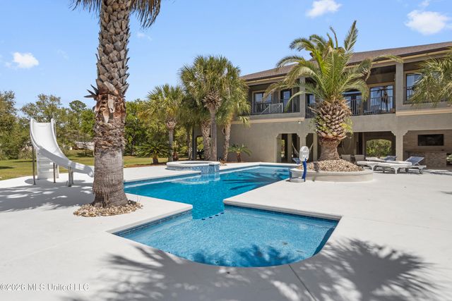 6605 Haystack Street, Biloxi, MS 39532