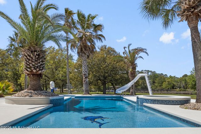 6605 Haystack Street, Biloxi, MS 39532