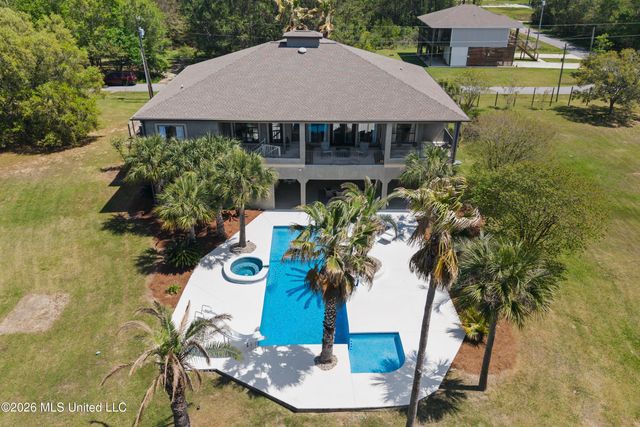 6605 Haystack Street, Biloxi, MS 39532