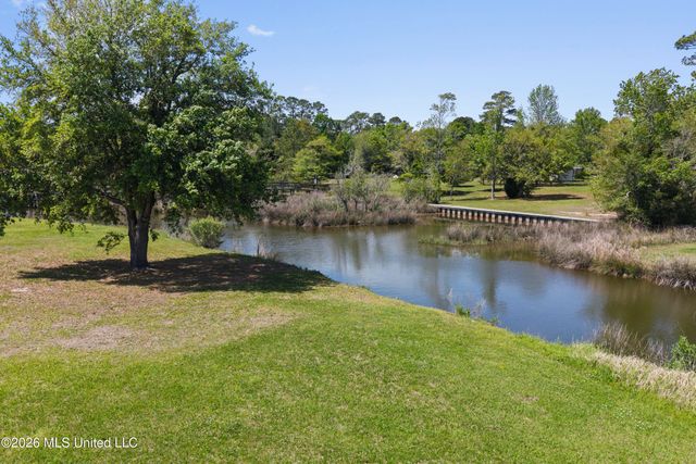 6605 Haystack Street, Biloxi, MS 39532