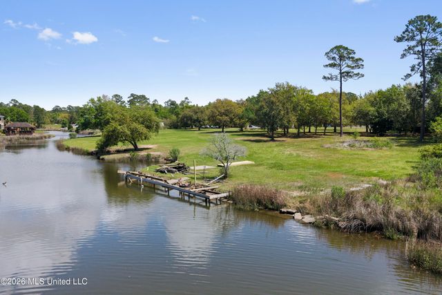 6605 Haystack Street, Biloxi, MS 39532