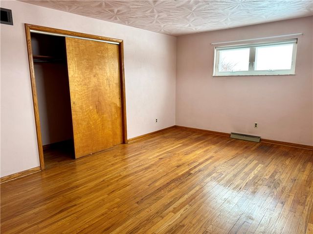 260 Simon Dr, Summit Twp, PA 16002