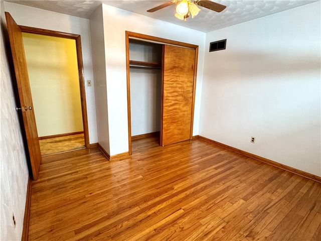 260 Simon Dr, Summit Twp, PA 16002