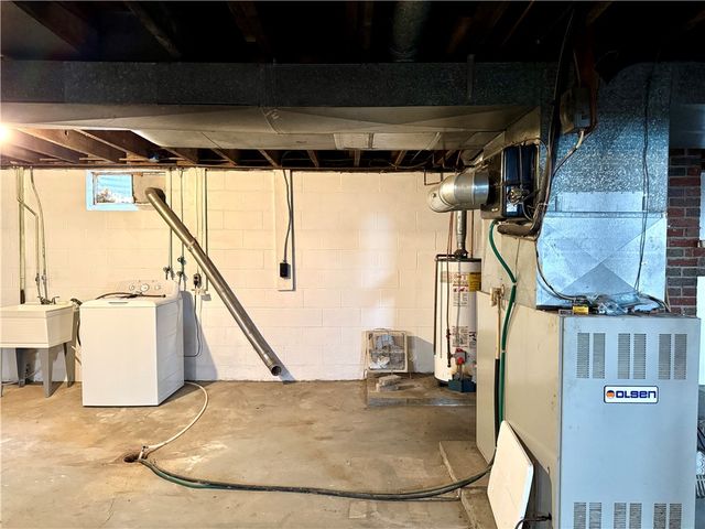 260 Simon Dr, Summit Twp, PA 16002