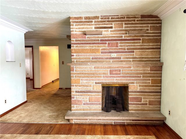 260 Simon Dr, Summit Twp, PA 16002