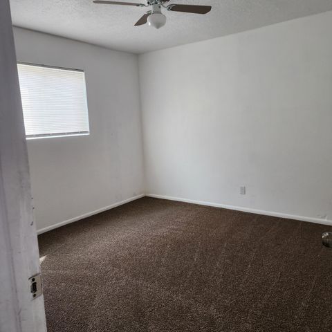 325 Tennessee Street NE, Albuquerque, NM 87108