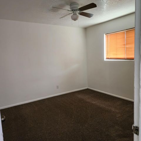325 Tennessee Street NE, Albuquerque, NM 87108