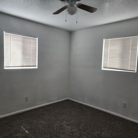 325 Tennessee Street NE, Albuquerque, NM 87108