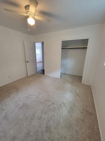 325 Tennessee Street NE, Albuquerque, NM 87108