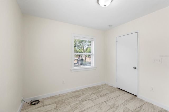 1901 E SHADOWLAWN AVENUE, Tampa, FL 33610