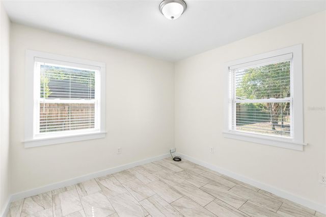 1901 E SHADOWLAWN AVENUE, Tampa, FL 33610