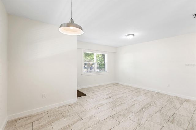 1901 E SHADOWLAWN AVENUE, Tampa, FL 33610