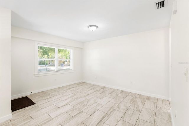 1901 E SHADOWLAWN AVENUE, Tampa, FL 33610