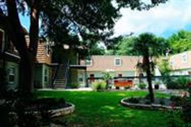 1500 E East Side DR 117-A, Austin, TX 78704