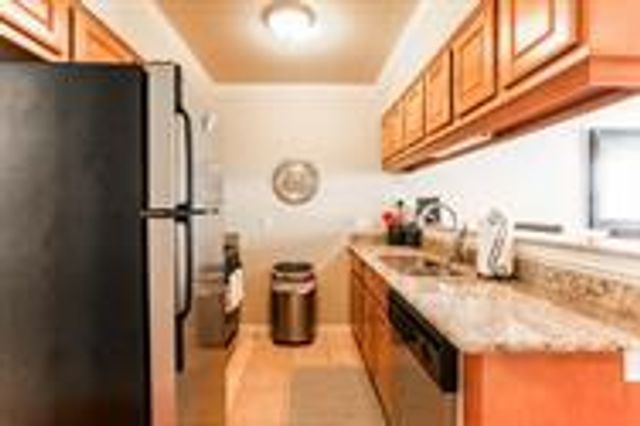 1500 E East Side DR 117-A, Austin, TX 78704