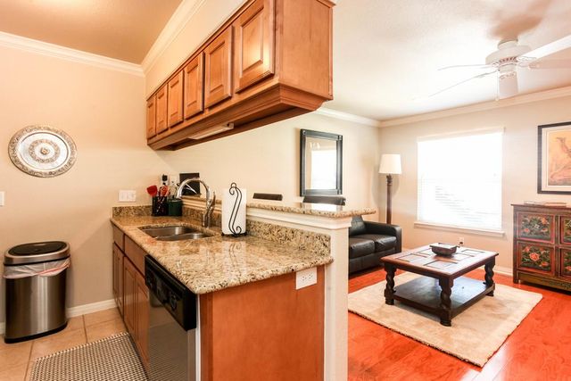 1500 E East Side DR 117-A, Austin, TX 78704
