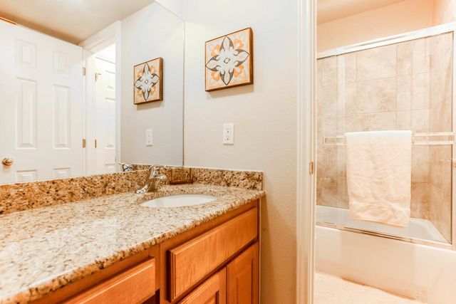1500 E East Side DR 117-A, Austin, TX 78704