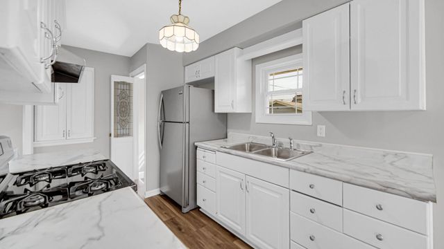 6525 California Avenue, Hammond, IN 46323