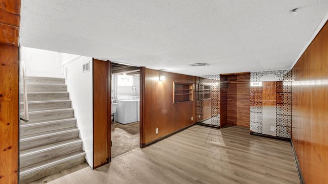 6525 California Avenue, Hammond, IN 46323