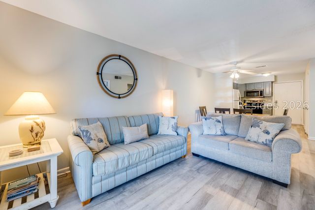 45 Folly Field Rd Apt 9H, Hilton Head Island, SC 29928